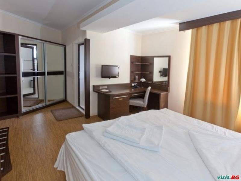 Хотел Хебър, Батак