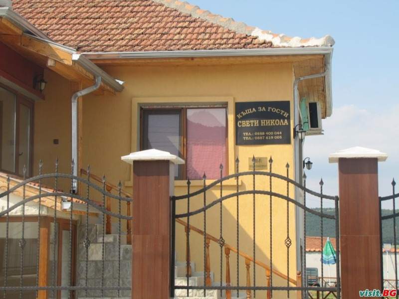 Къща за гости Св.Никола, с.Аспарухово