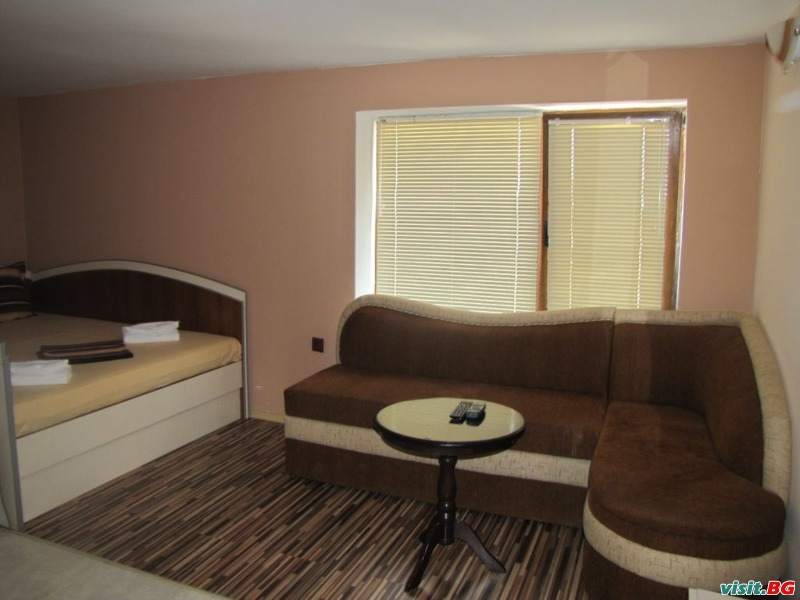 Къща за гости Св.Никола, с.Аспарухово