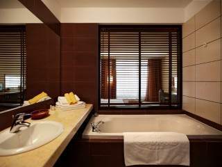 Балнеохотел Севтополис