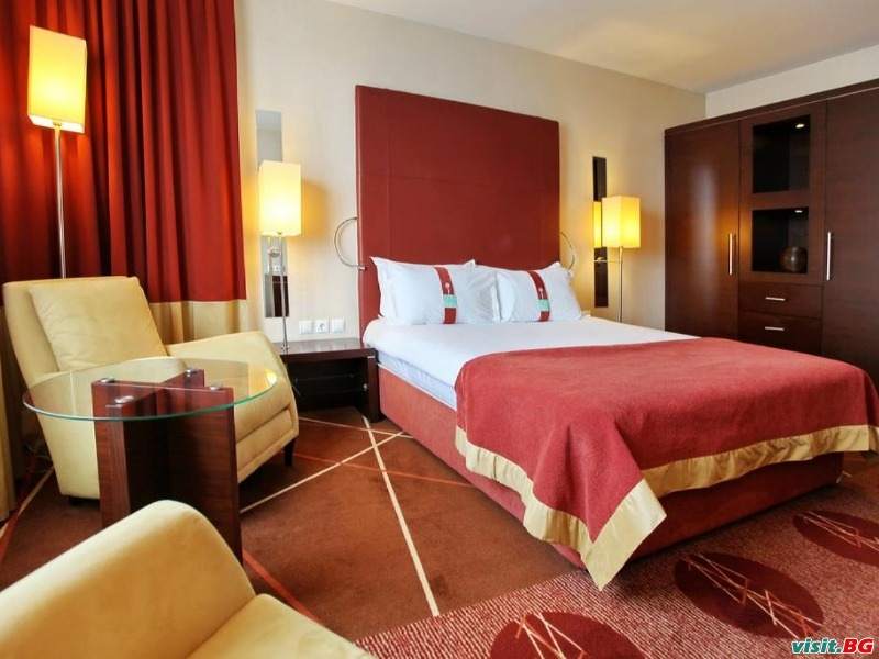 Holiday Inn Sofia, София 11