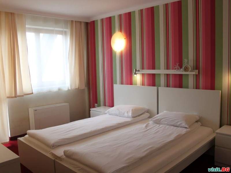 Хотел Лайт, София 3