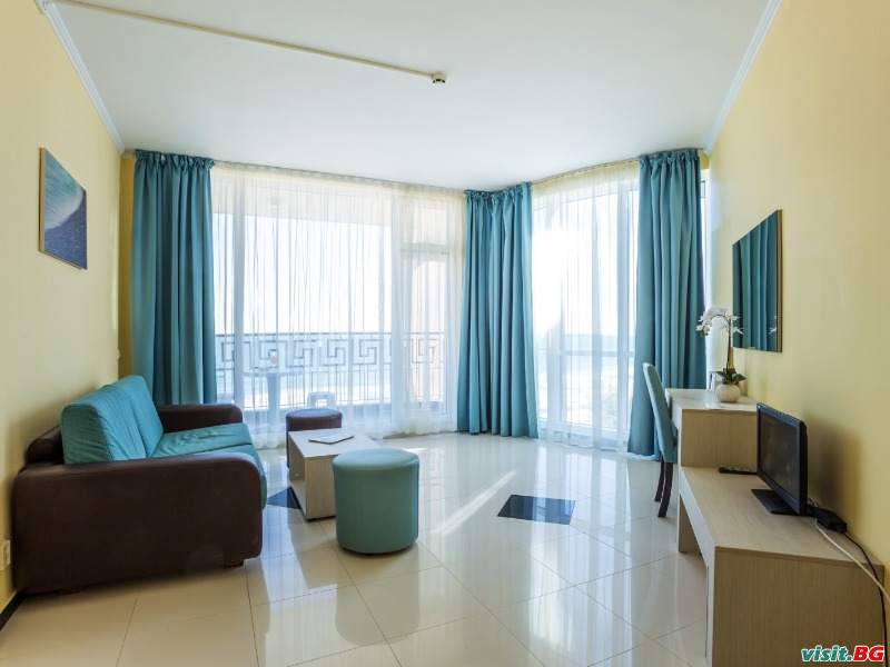 Синя Перла, Слънчев бряг 11