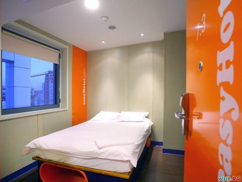 easyHotel Sofia - Low Cost, София 2