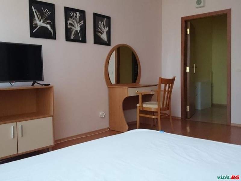 Апартаменти Флора, Боровец 7