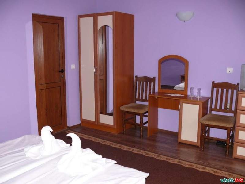 Къща за гости Пейчеви, Говедарци 8