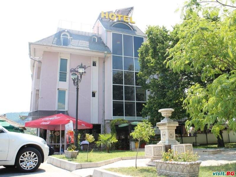 Хотел Стримон ВВ, Кресна