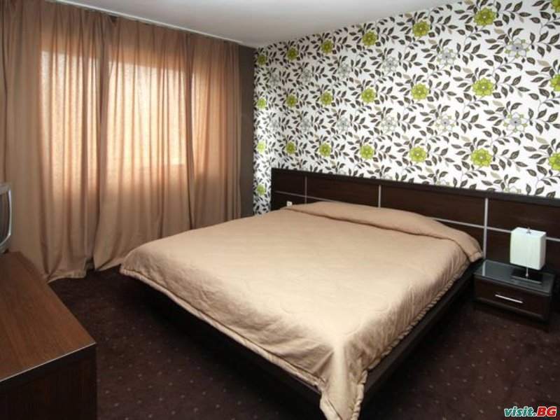 Хотел Хемус, Враца 6