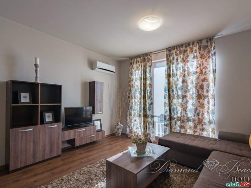 Даймънд Бийч, Сарафово