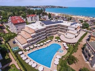 Хотел Мирамар