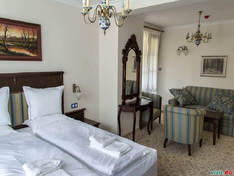 Парк Хотел Изворите, Котел