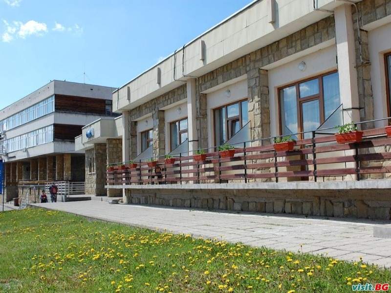 Комплекс Плавис, Трявна 1