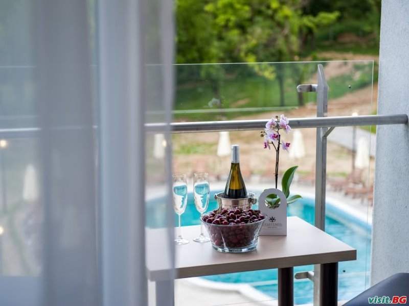 Парк хотел Кюстендил, Кюстендил