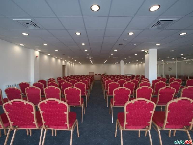 Парк хотел Кюстендил, Кюстендил