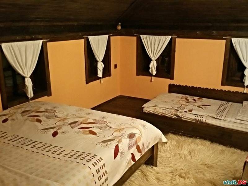 Янчева къща, с.Делчево 8