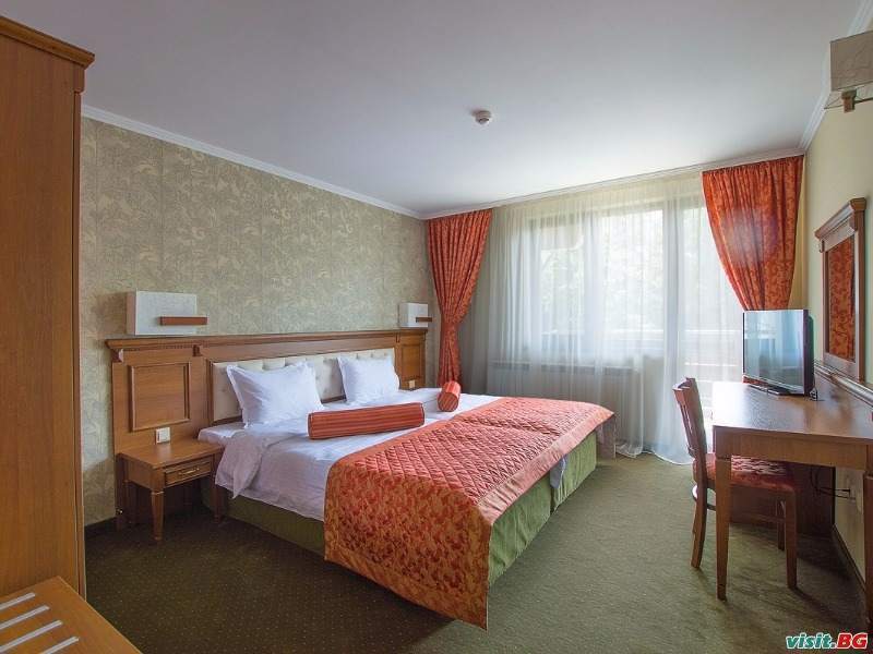 Хотел Еделвайс, Казанлък