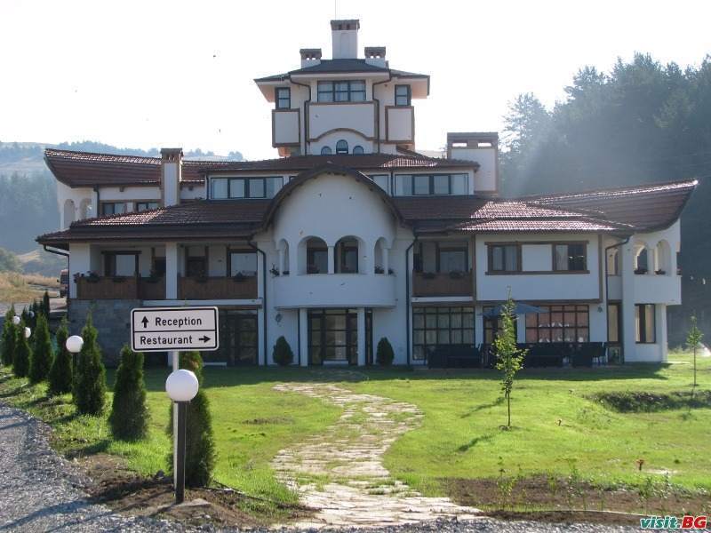 Парк хотел Орлов Камък, Копривщица 8