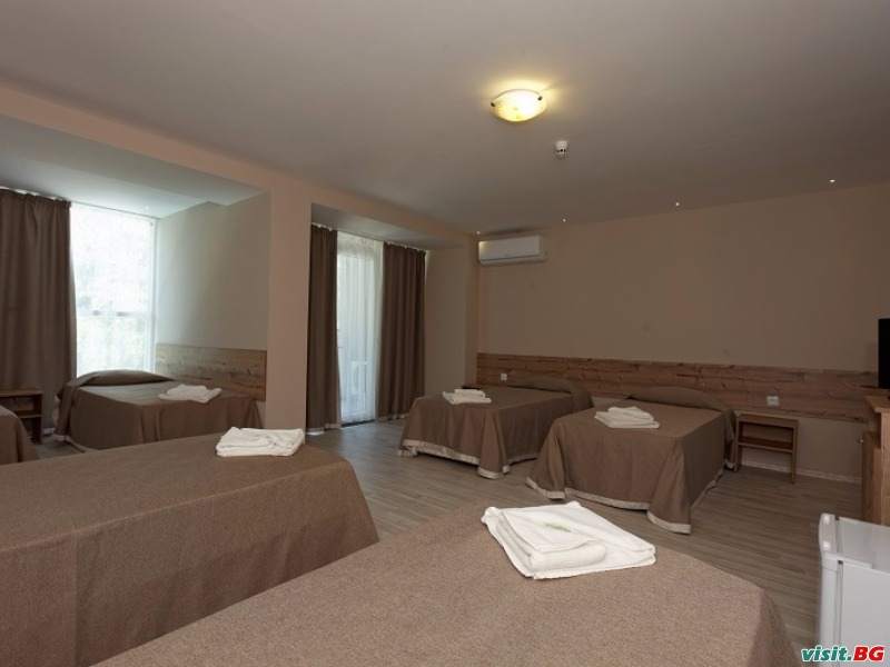 Хотел Сердика, Ахелой