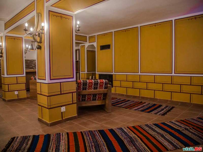 Къщи за гости Ред Хаус, Копривщица 12