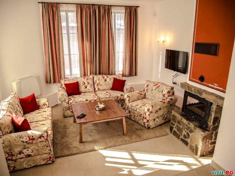 Къщи за гости Ред Хаус, Копривщица 15