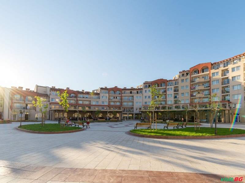 Сънрайз Ривър Бийч Резорт, Ахелой