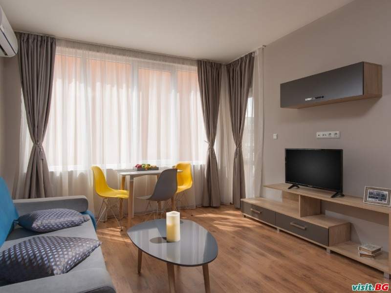 Апартаменти Марина Бийч, Поморие 2