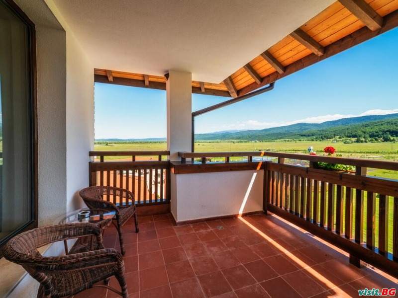 Комплекс Белчински извор, Самоков 12