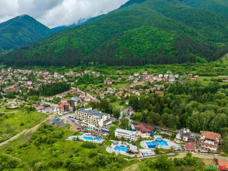 Хотел Петте Елемента, Сапарева баня 6