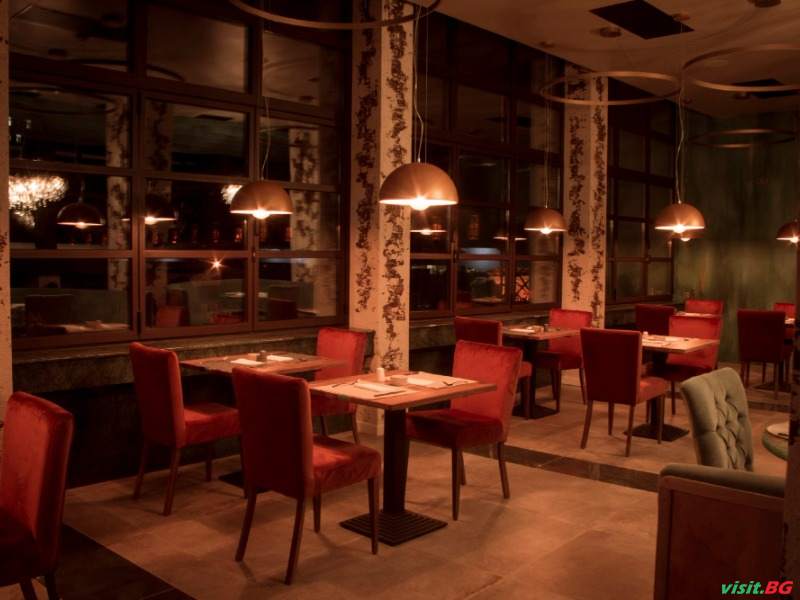 Хотел Покрит мост, Ловеч