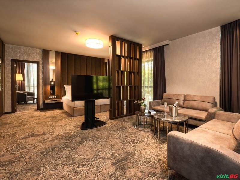 Хотел Роял Пловдив, Пловдив 8