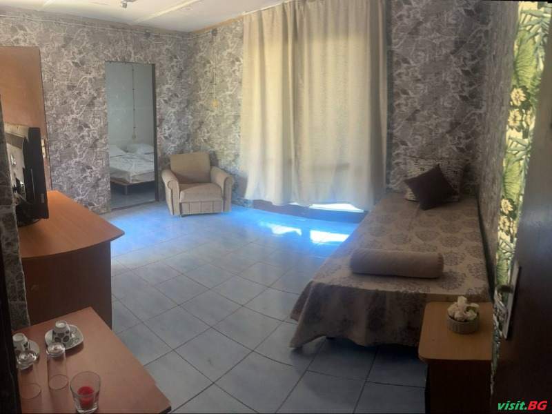 Бунгала Виктори, Шкорпиловци