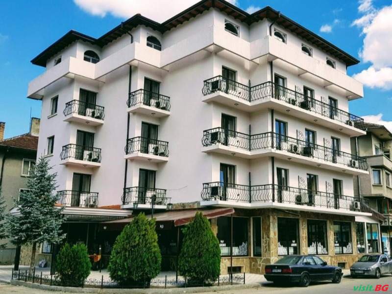 Хотел Хилез, Трявна 1