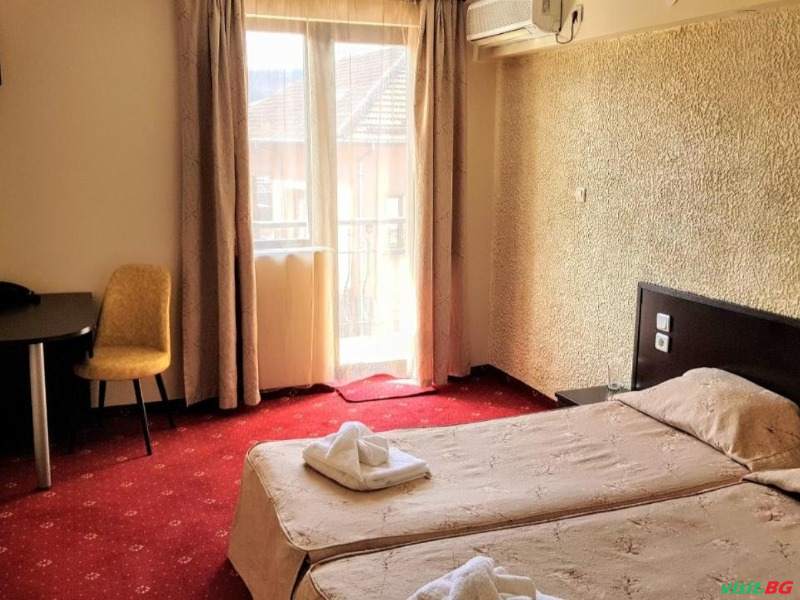 Хотел Хилез, Трявна 4