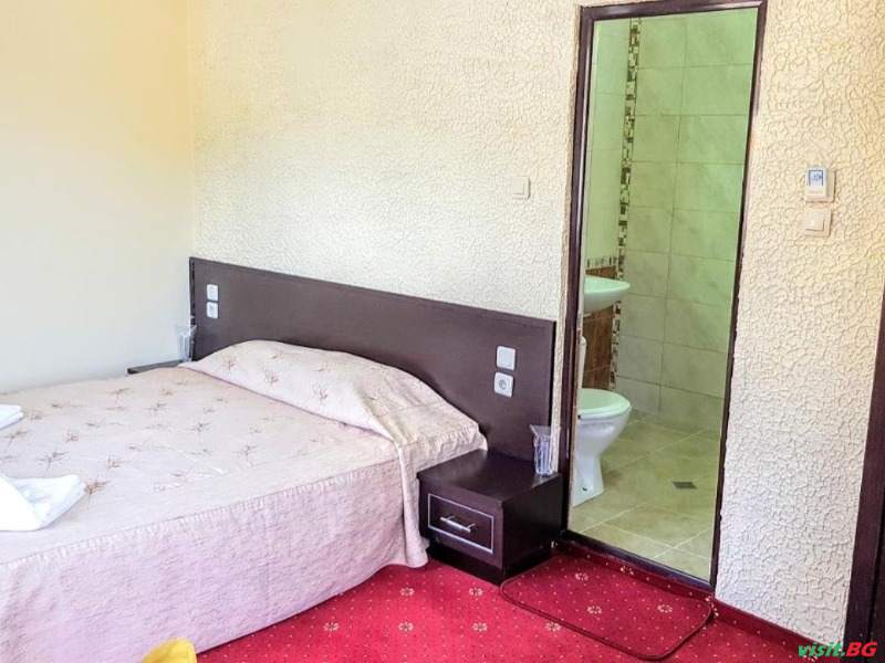 Хотел Хилез, Трявна 6