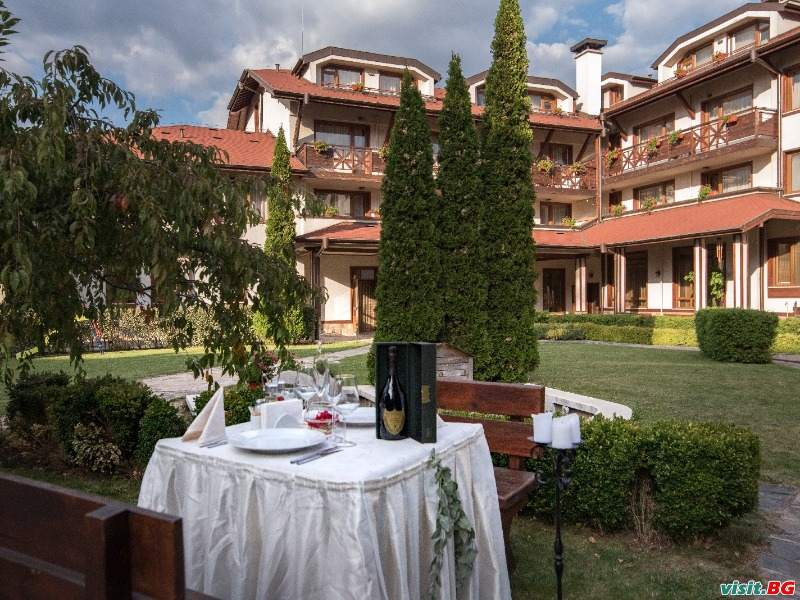 Евелина Палас, Банско 12