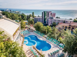 Парк хотел Голдън Бийч