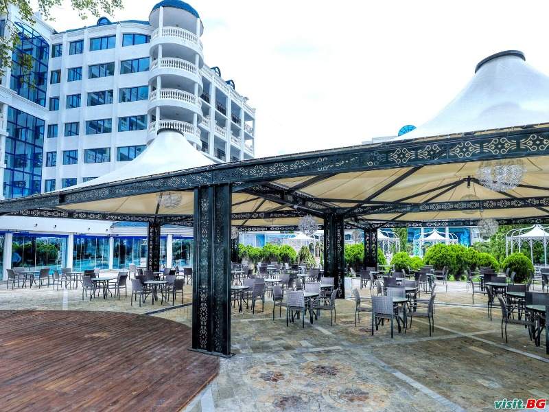 Комплекс Чайка Бийч, Слънчев бряг 9