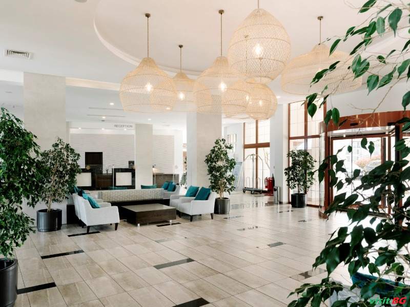 Алуа Хелиос Бей, Обзор 6