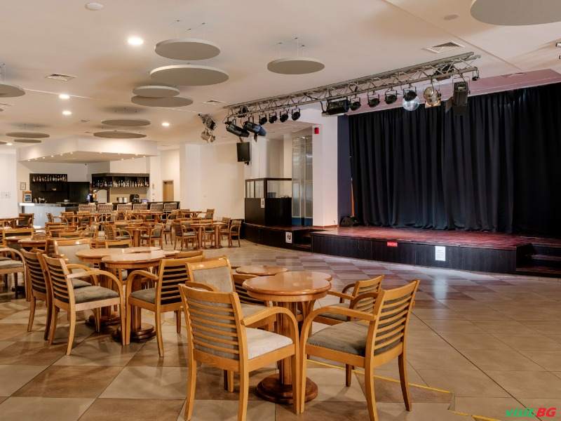 Алуа Хелиос Бей, Обзор 30