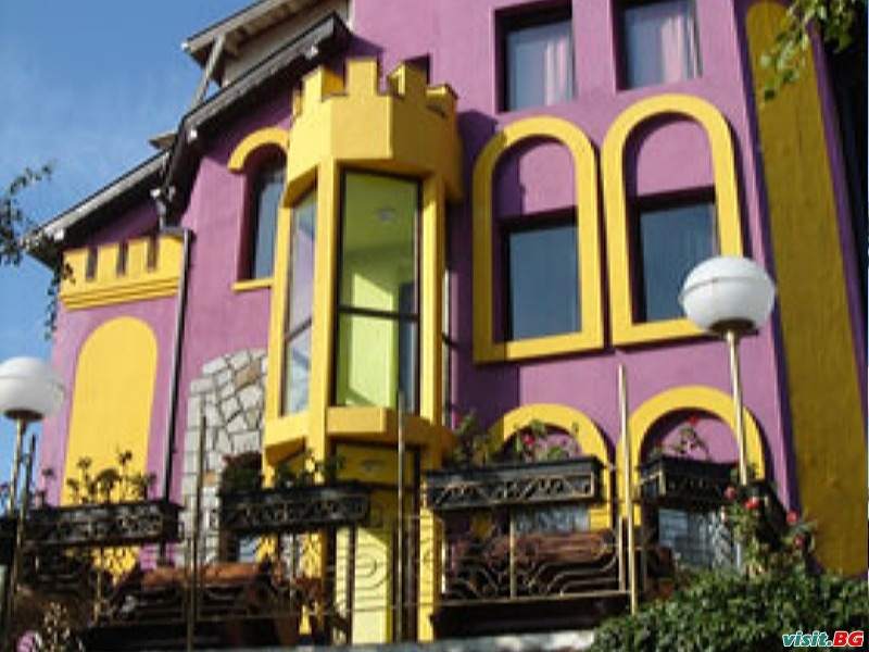 Хотел Замъкът, Сарафово