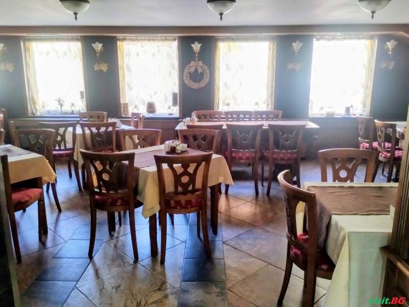 Семеен хотел София, Банско 9