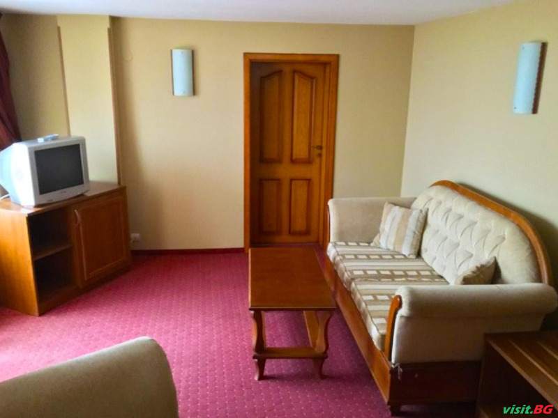 Семеен хотел София, Банско 6