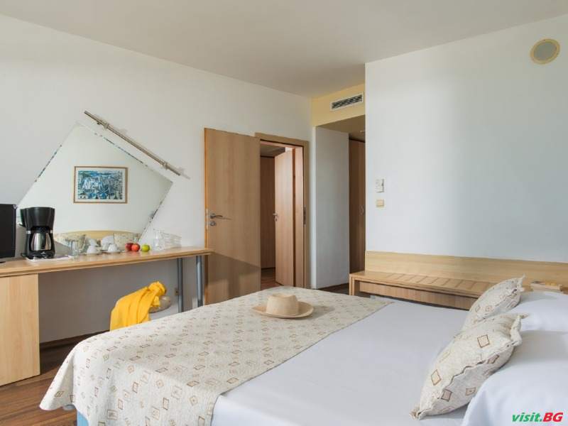 Хотел Ефект Гранд Виктория, Слънчев бряг