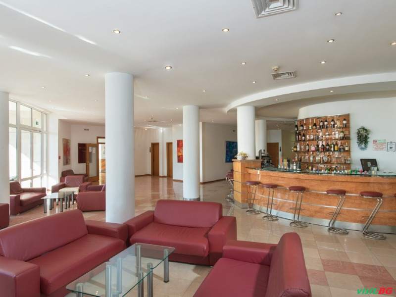 Хотел Феникс, Слънчев бряг 9