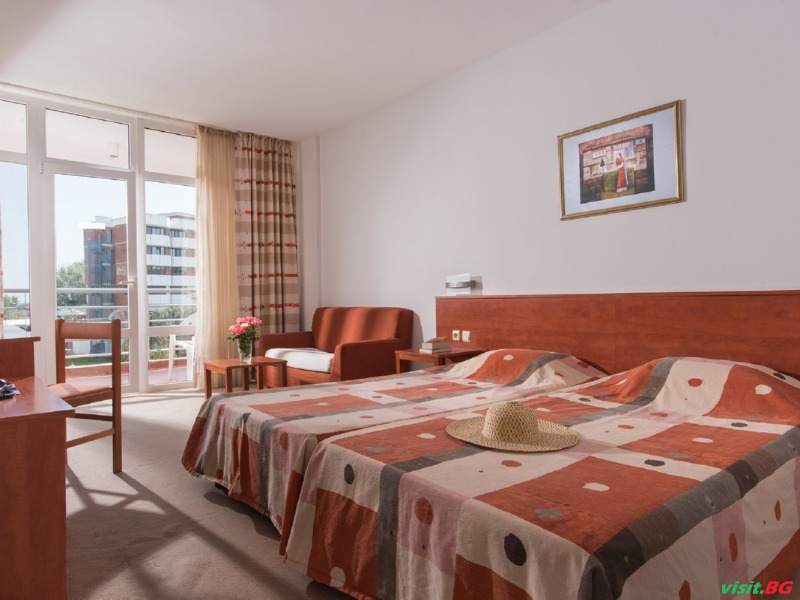 Хотел Феникс, Слънчев бряг 6