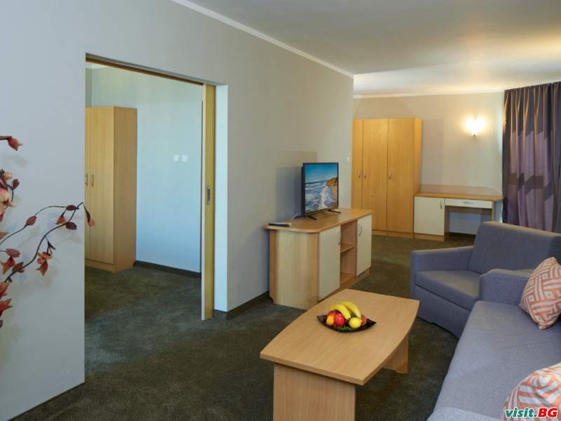 Хотел Актиния, Слънчев бряг 25