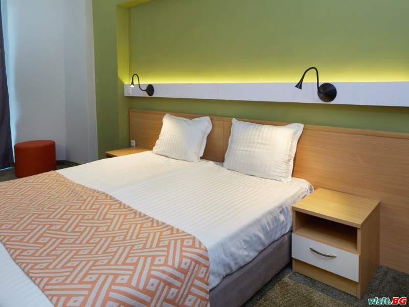 Хотел Актиния, Слънчев бряг 27