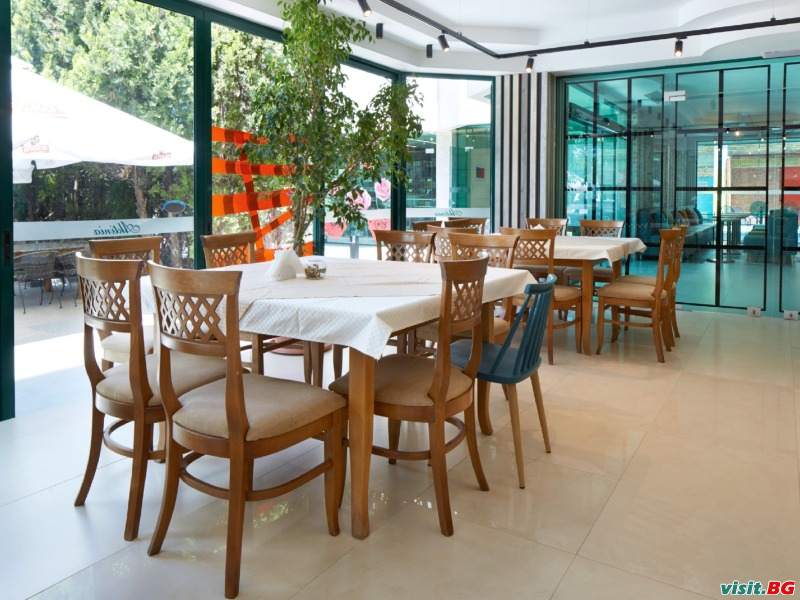 Хотел Актиния, Слънчев бряг 10