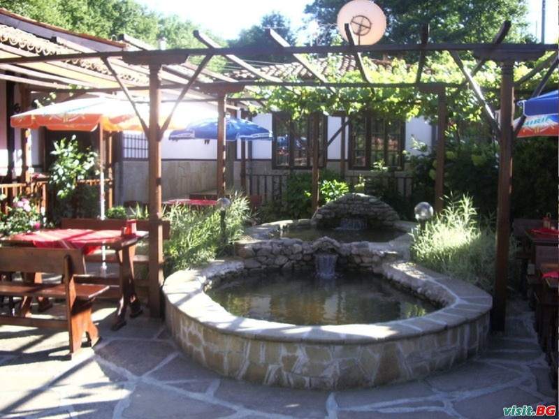 Караджейката, с.Жеравна