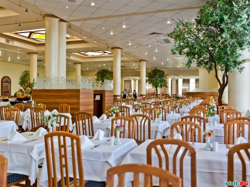 Клуб хотел Еврика, Слънчев бряг 13